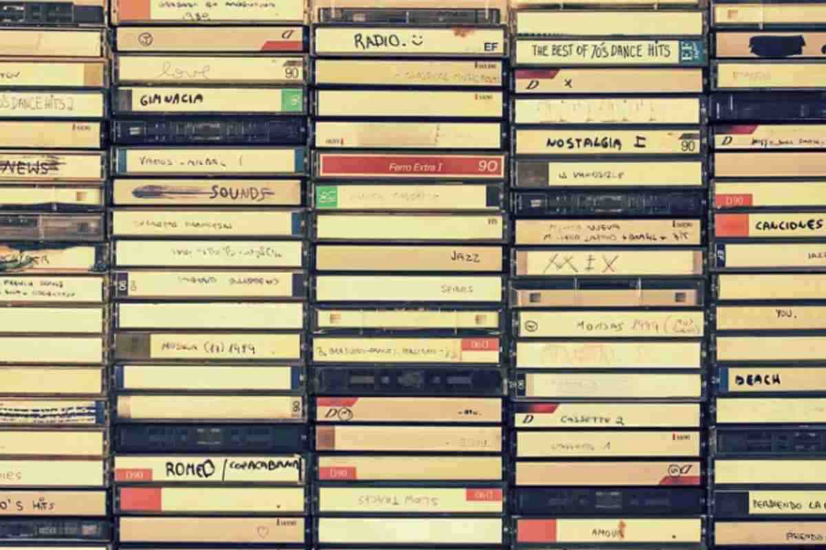 Oggi, alcune di queste cassette analogiche rappresentano non solo un ricordo nostalgico, ma anche un investimento dal valore sorprendente