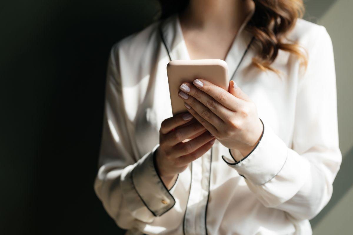 Come caricare la batteria senza filo